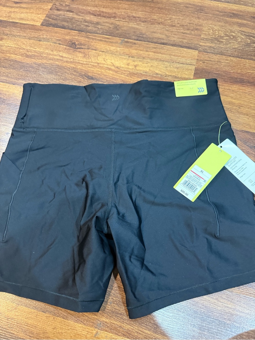 Women's all in motion Effortless Support High-Waist Black Active Biker Shorts